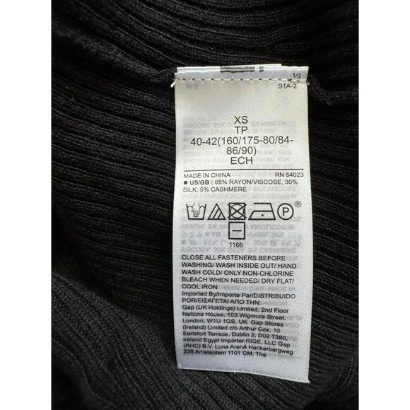 Banana Republic Women’s Sz S Black Fitted Ribbed Knit Silk Blend Cardigan NEW - Picture 3 of 5